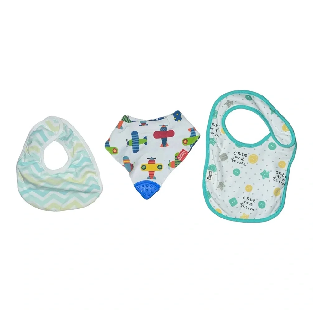 Boppy Tommee Tippee, Nuby Baby Boys bundle of 3 bibs